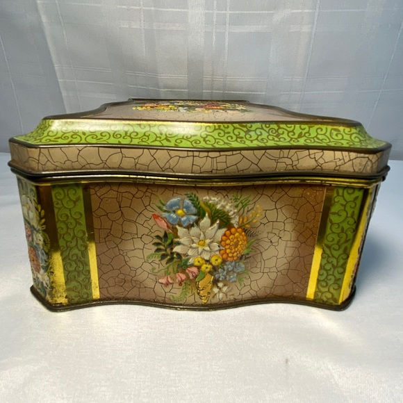 Vintage 1930's tin box container hinge lid embossed raised floral design Holland - Picture 5 of 12